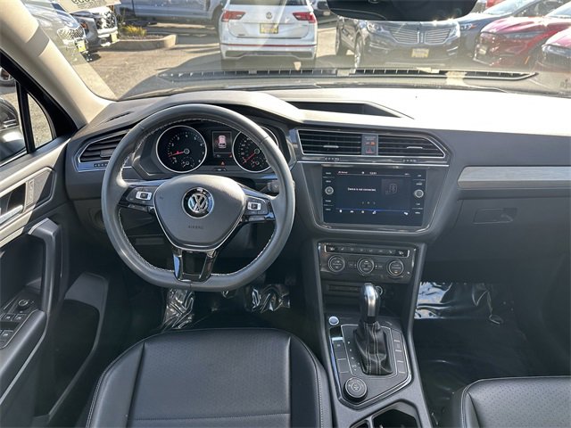 Used 2021 Volkswagen Tiguan SE image 13