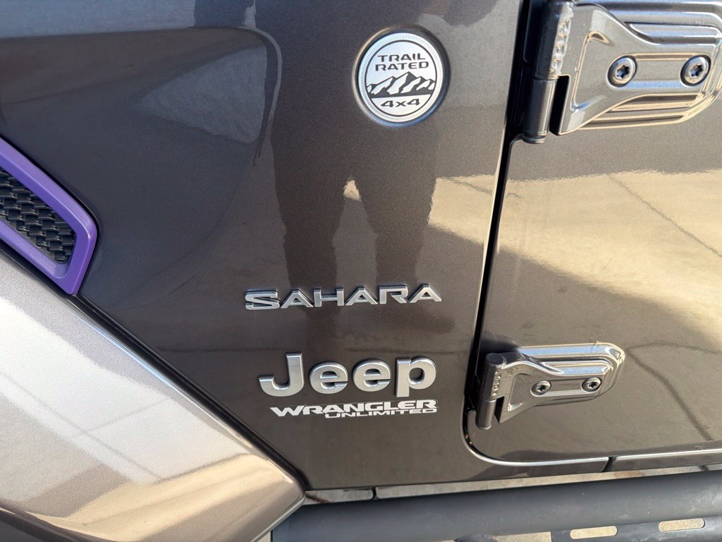 Used 2019 Jeep Wrangler Unlimited Sahara AWD/4WD image 10