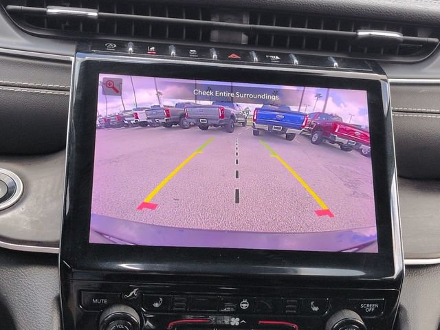Used 2022 Jeep Grand Cherokee L Limited AWD/4WD image 24