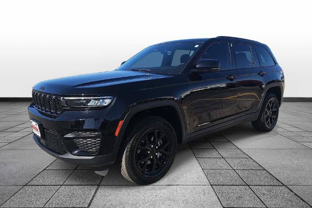 Used 2025 Jeep Grand Cherokee Altitude