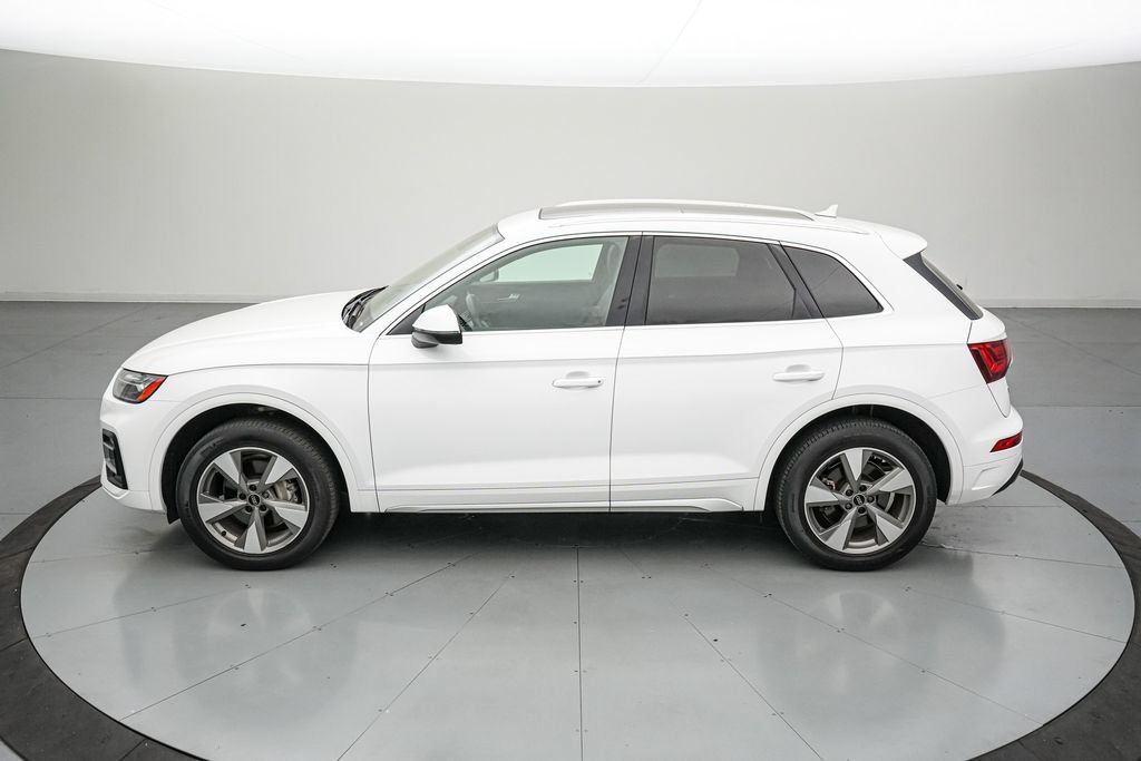 Used 2023 Audi Q5 2.0T Premium w/ Convenience Package AWD/4WD image 7