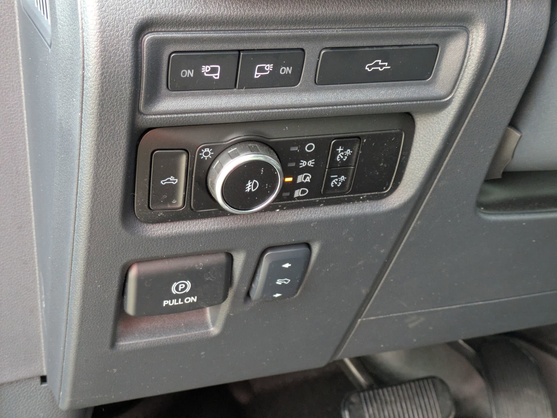 Certified 2024 Ford F150 Lariat w/ Equipment Group 502A High image 18