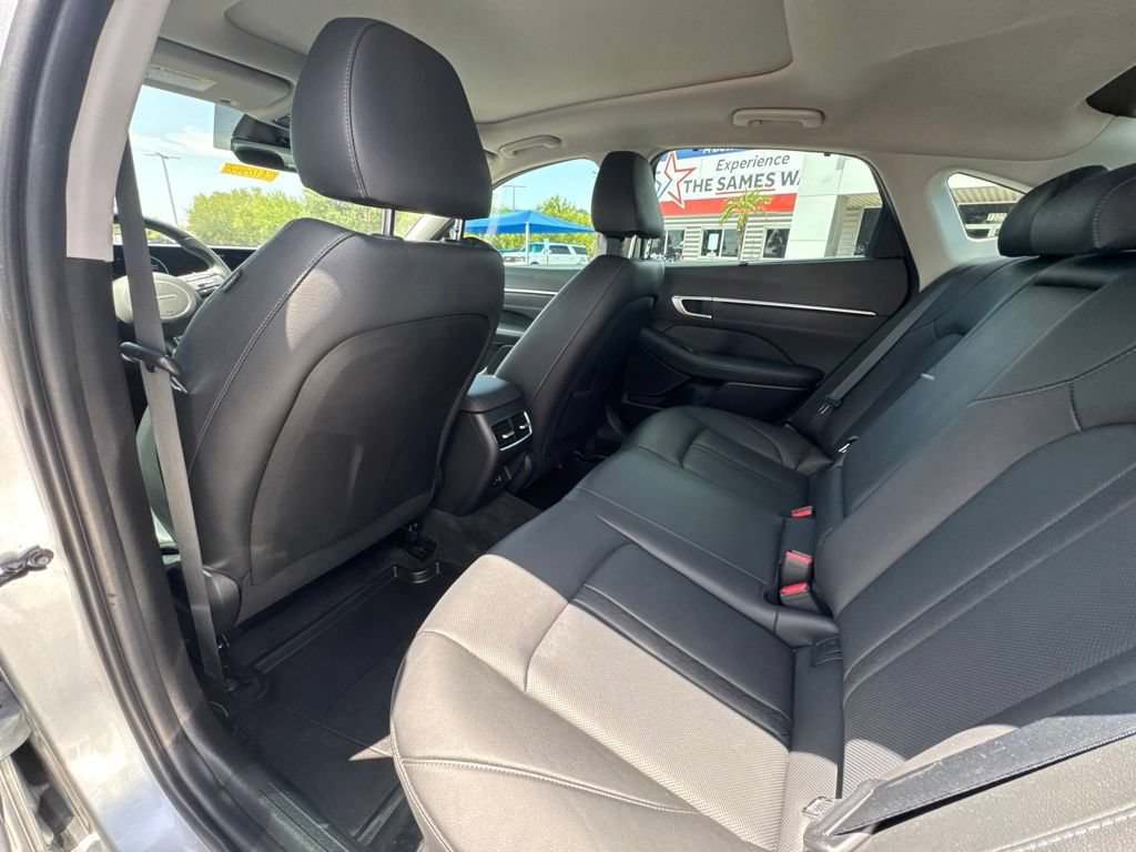 Used 2025 Hyundai Sonata Limited FWD image 18