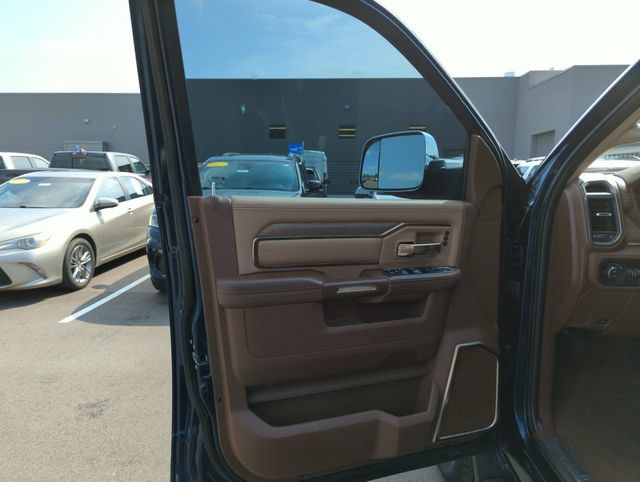 Used 2022 RAM 3500 Limited w/ Max Tow Package AWD/4WD image 29