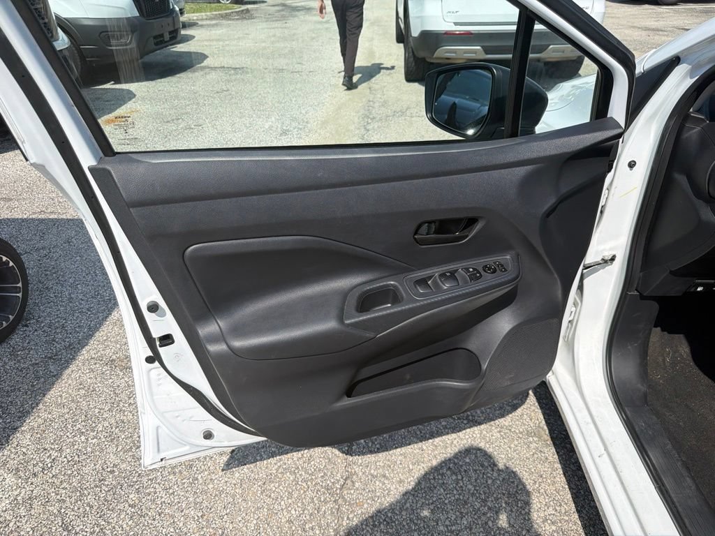 Used 2024 Nissan Versa S w/ Trunk Package FWD image 17