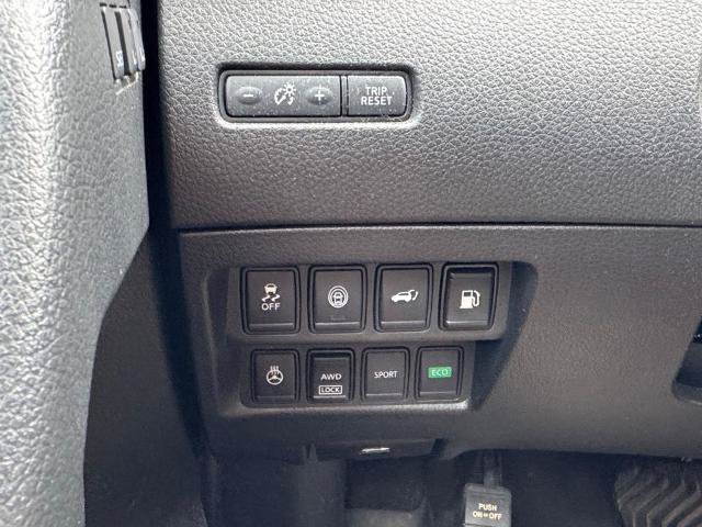 Used 2018 Nissan Rogue SL w/ Premium Package AWD/4WD image 20