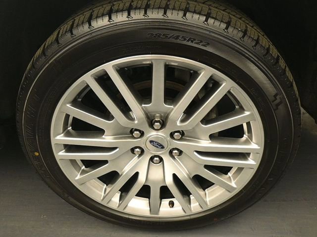 Certified 2024 Ford Expedition Limited image 9