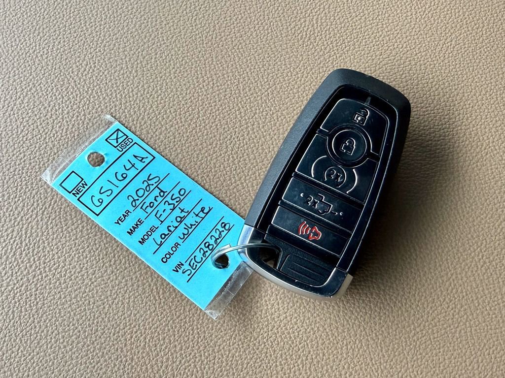 Certified 2025 Ford F350 Lariat image 36