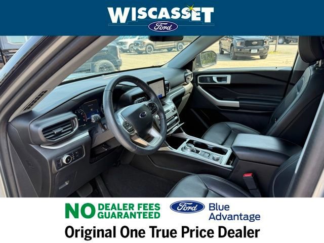 Certified 2022 Ford Explorer XLT w/ Equipment Group 202A image 11