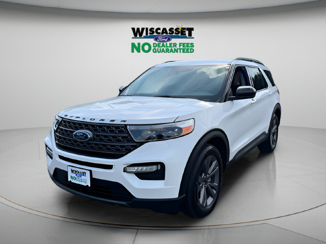 Certified 2023 Ford Explorer XLT w/ Equipment Group 202A AWD/4WD image 17