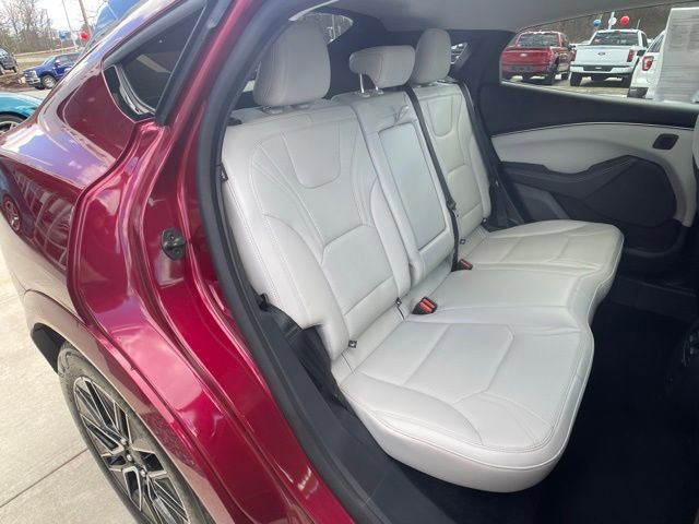 Certified 2025 Ford Mustang Mach-E Premium image 38