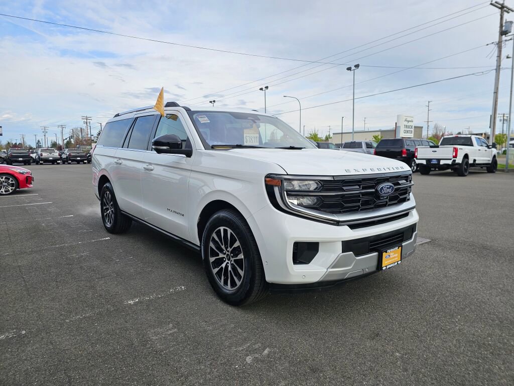 Certified 2025 Ford Expedition Max Platinum image 4