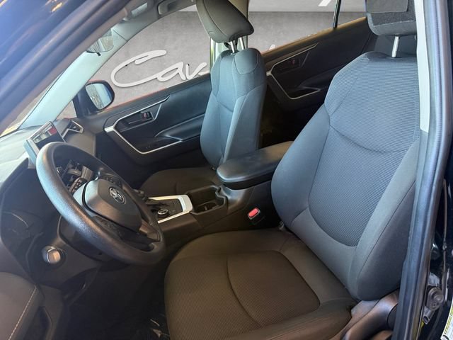 Used 2024 Toyota RAV4 LE AWD/4WD image 20