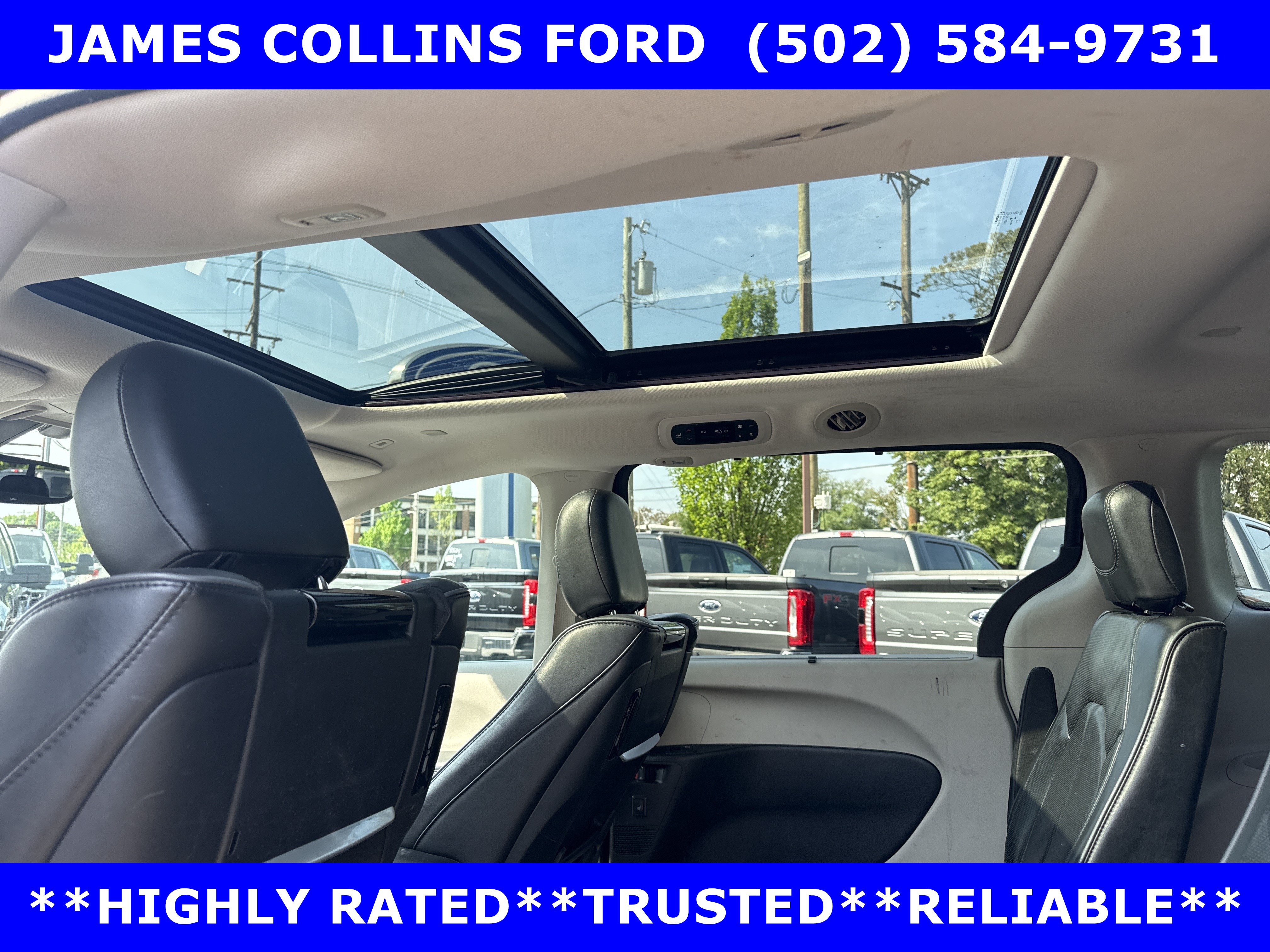 Used 2018 Chrysler Pacifica Limited FWD image 16