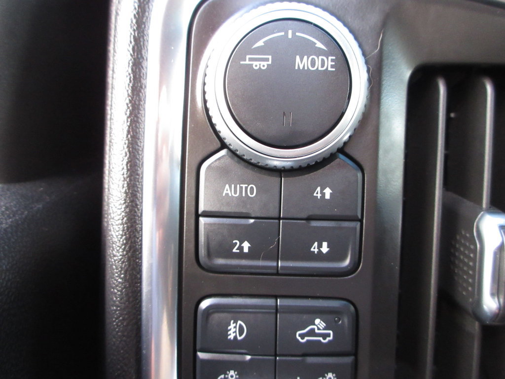 Used 2020 GMC Sierra 2500 AT4 w/ Technology Package AWD/4WD image 19