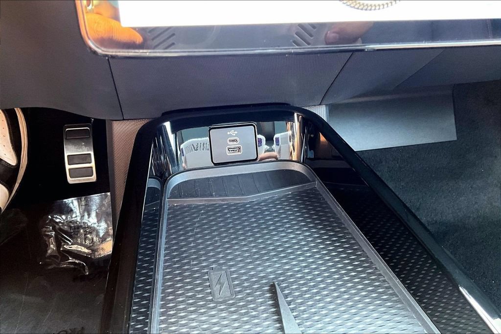 Certified 2025 Ford Mustang Mach-E Premium w/ Sport Appearance Package RWD image 27