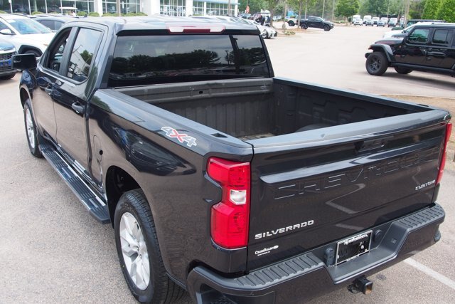 Used 2022 Chevrolet Silverado 1500 Custom AWD/4WD image 5