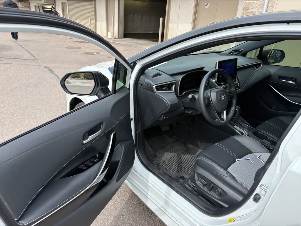 Used 2026 Toyota Corolla XSE FWD image 15