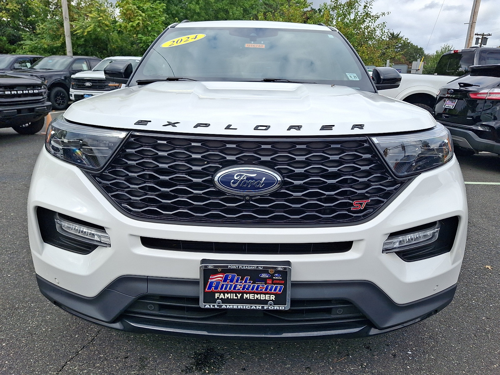 Certified 2024 Ford Explorer ST w/ Equipment Group 401A AWD/4WD image 3