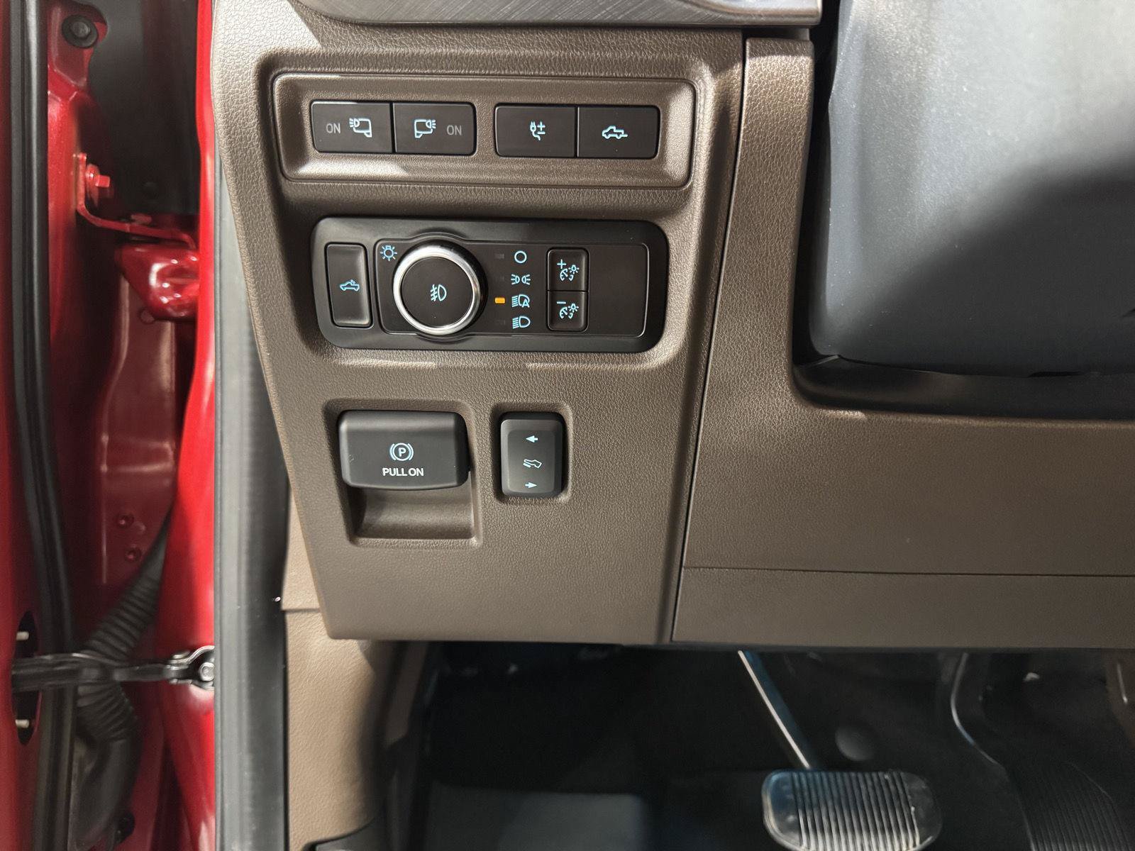 Certified 2024 Ford F150 King Ranch AWD/4WD image 19