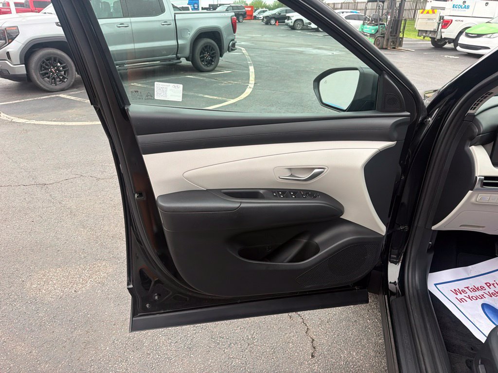 Used 2025 Hyundai Tucson SEL FWD image 24