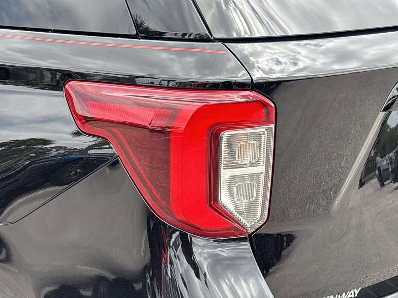 Certified 2023 Ford Explorer ST w/ Equipment Group 401A AWD/4WD image 13