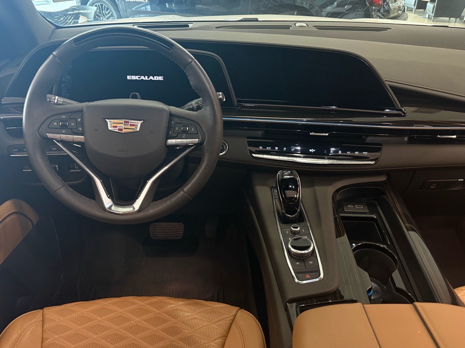 Used 2023 Cadillac Escalade Premium Luxury w/ Performance Package AWD/4WD image 9