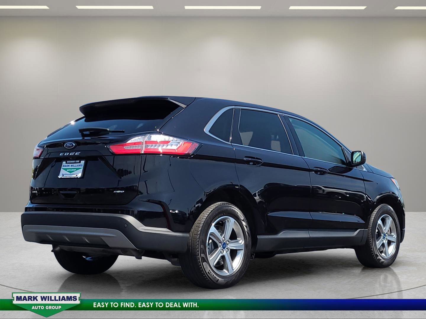 Certified 2022 Ford Edge SEL w/ Convenience Package AWD/4WD image 4