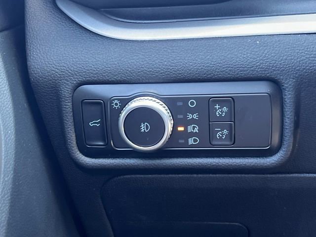 Certified 2023 Ford Explorer XLT w/ Equipment Group 202A image 27