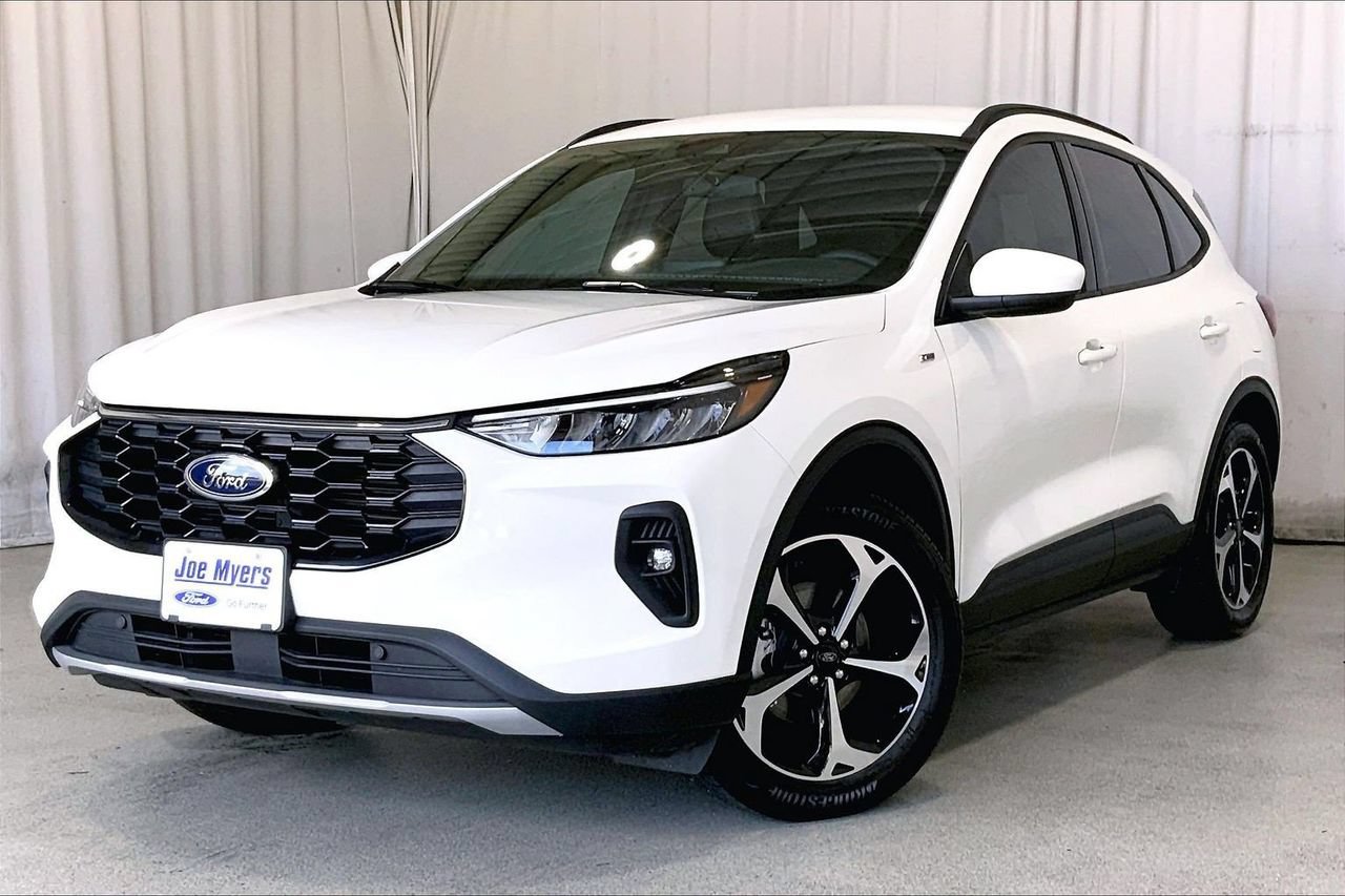Certified 2026 Ford Escape ST-Line Select AWD/4WD image 12