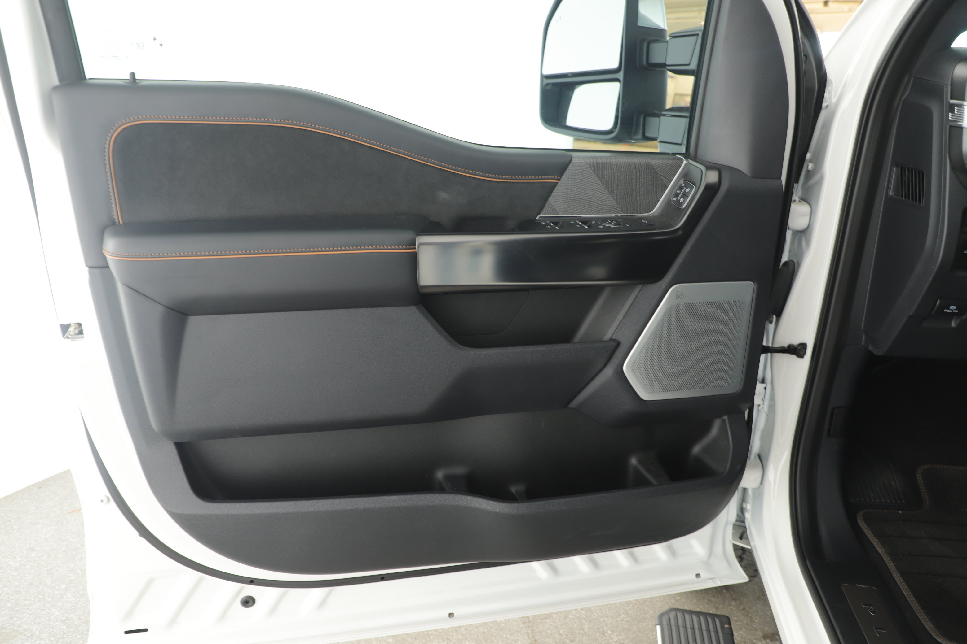 Certified 2024 Ford F250 Platinum image 12