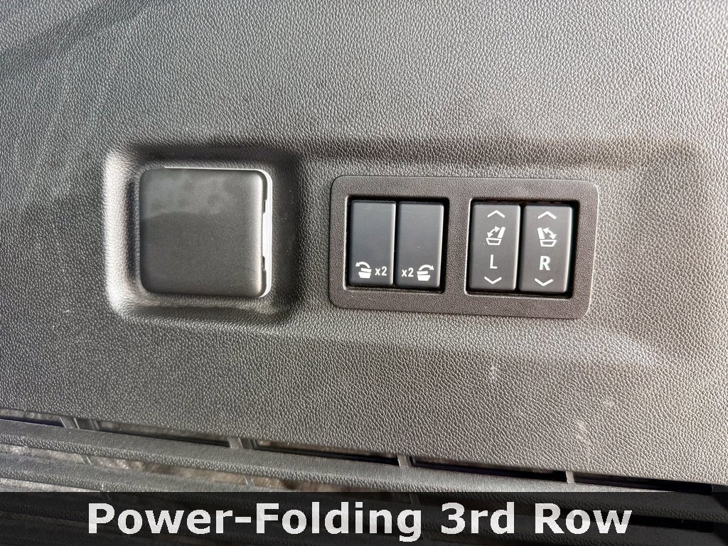 Used 2025 Chevrolet Suburban Premier w/ Sun And Tow Package image 15