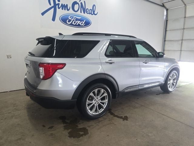 Certified 2023 Ford Explorer XLT w/ Equipment Group 202A AWD/4WD image 10