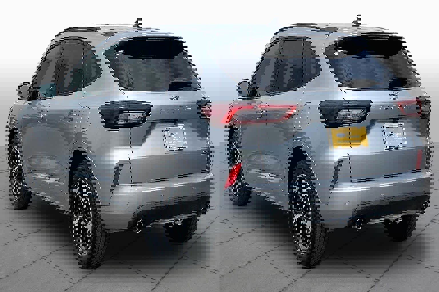 Certified 2023 Ford Escape ST-Line Elite AWD/4WD image 4