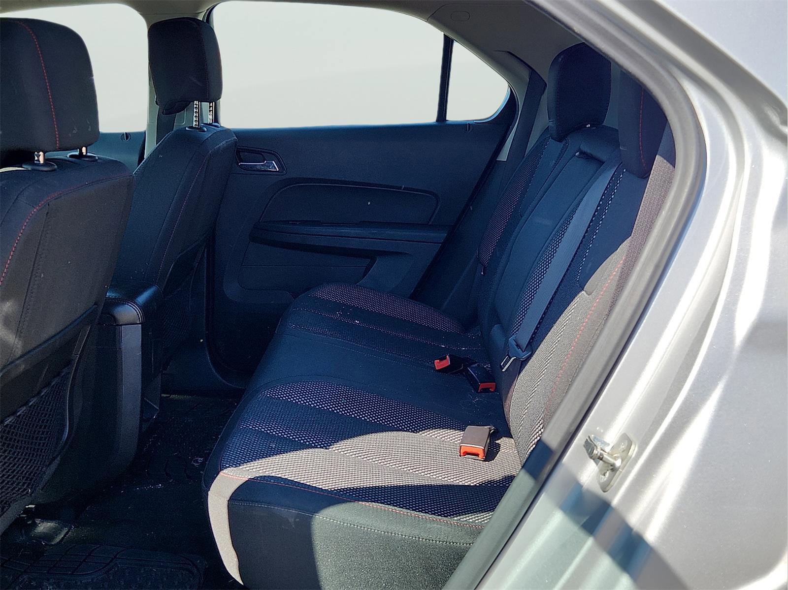 Used 2017 Chevrolet Equinox LS image 8