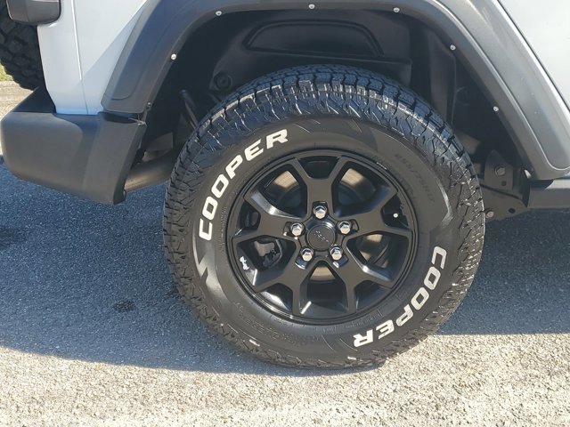 Used 2022 Jeep Wrangler Unlimited Sport image 10