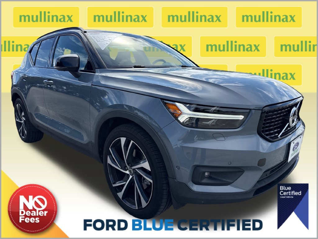Used 2020 Volvo XC40 T4 R-Design