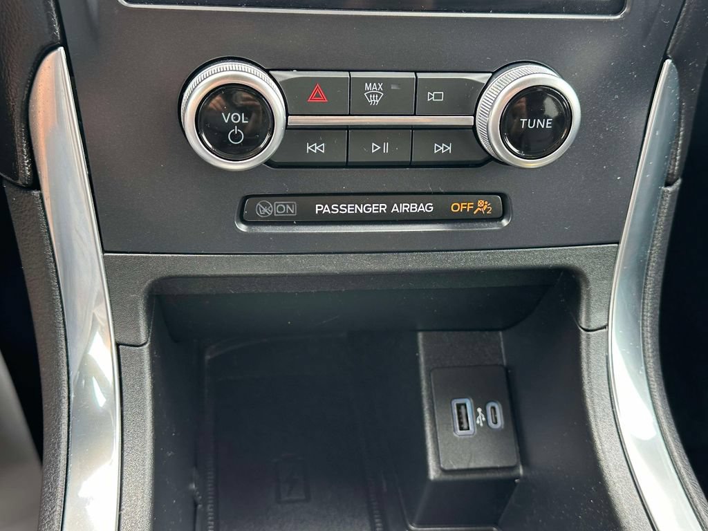Certified 2024 Ford Edge Titanium AWD/4WD image 20