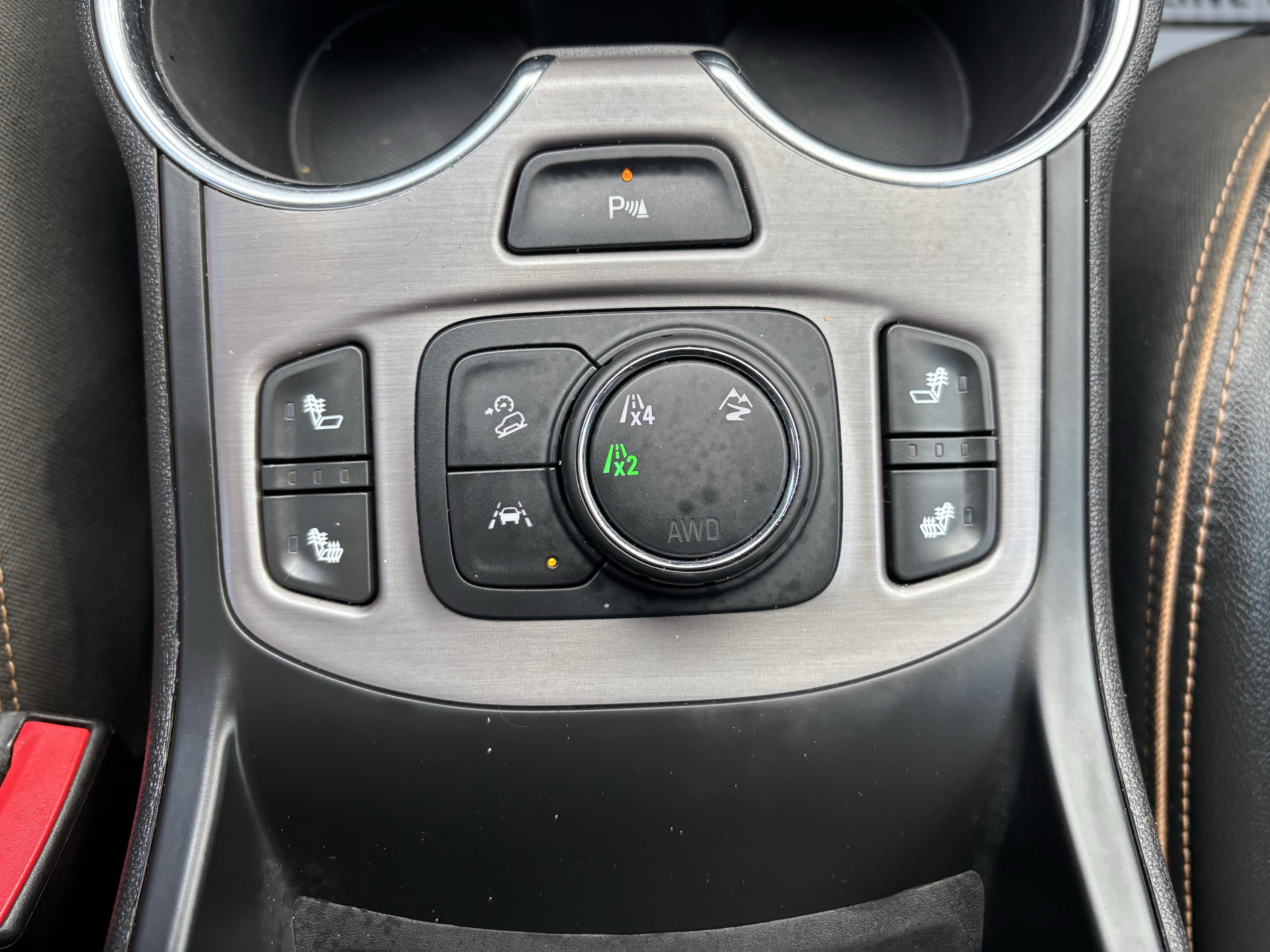 Used 2024 GMC Terrain AT4 w/ Infotainment Package II image 35