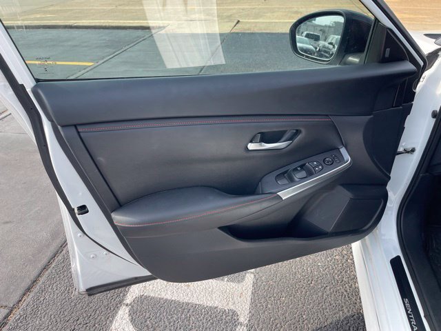Used 2024 Nissan Sentra SR FWD image 13