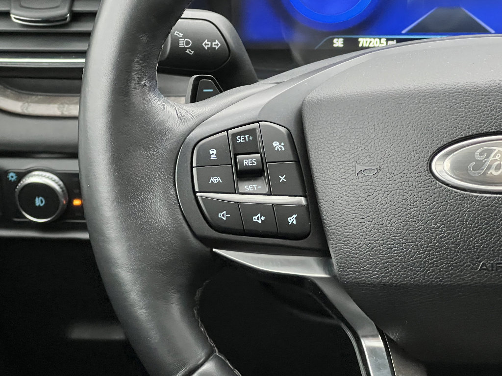 Certified 2020 Ford Explorer Platinum w/ Premium Technology Package image 24