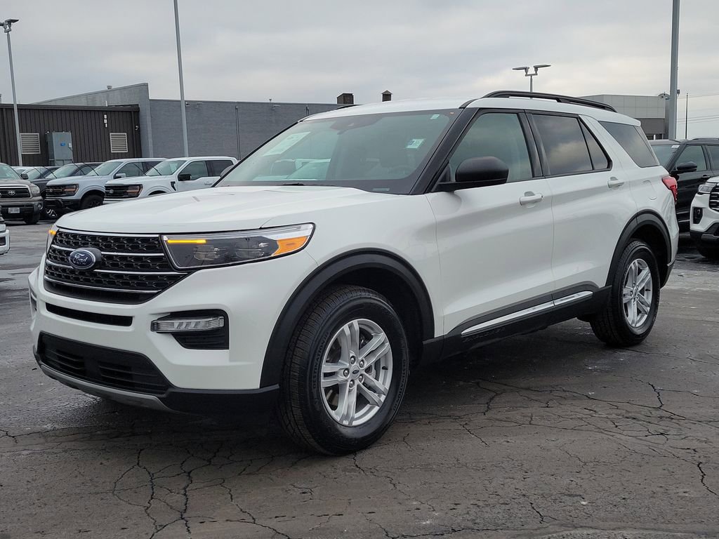 Certified 2023 Ford Explorer XLT w/ Equipment Group 202A image 8