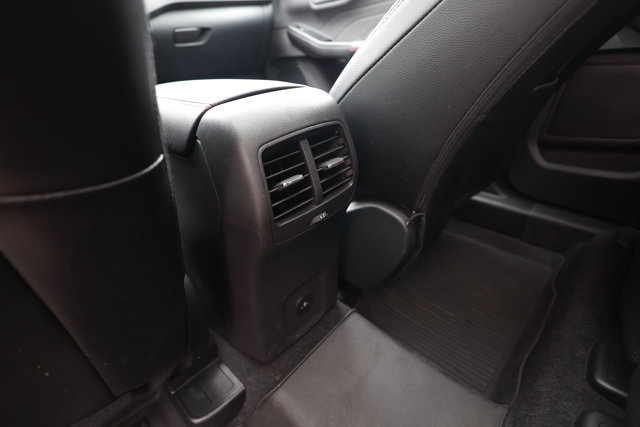 Certified 2024 Ford Escape ST-Line Elite w/ Premium Technology Package AWD/4WD image 11