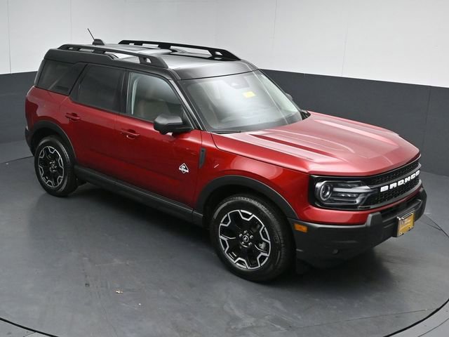Certified 2025 Ford Bronco Sport Outer Banks w/ Outer Banks Tech Package+ AWD/4WD image 46