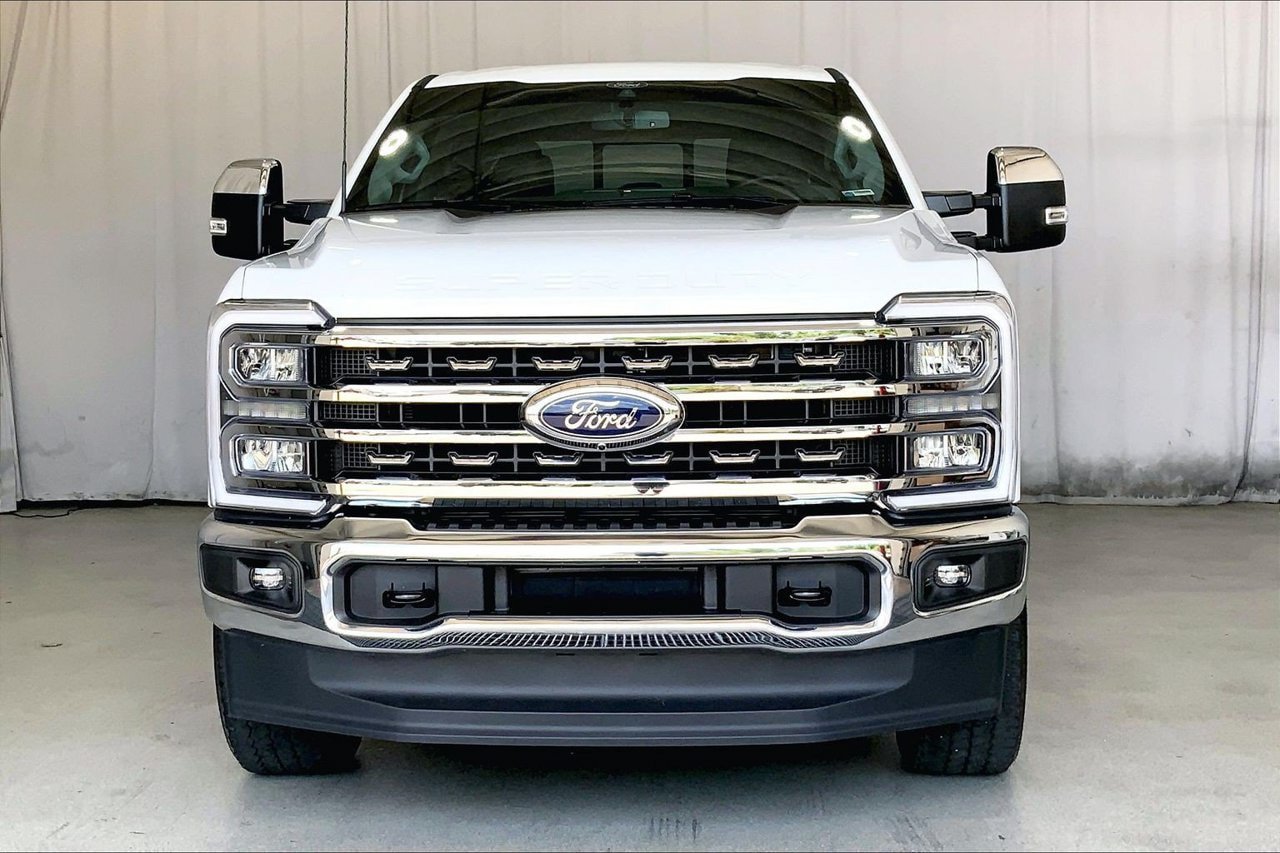 Certified 2026 Ford F350 Lariat AWD/4WD image 2