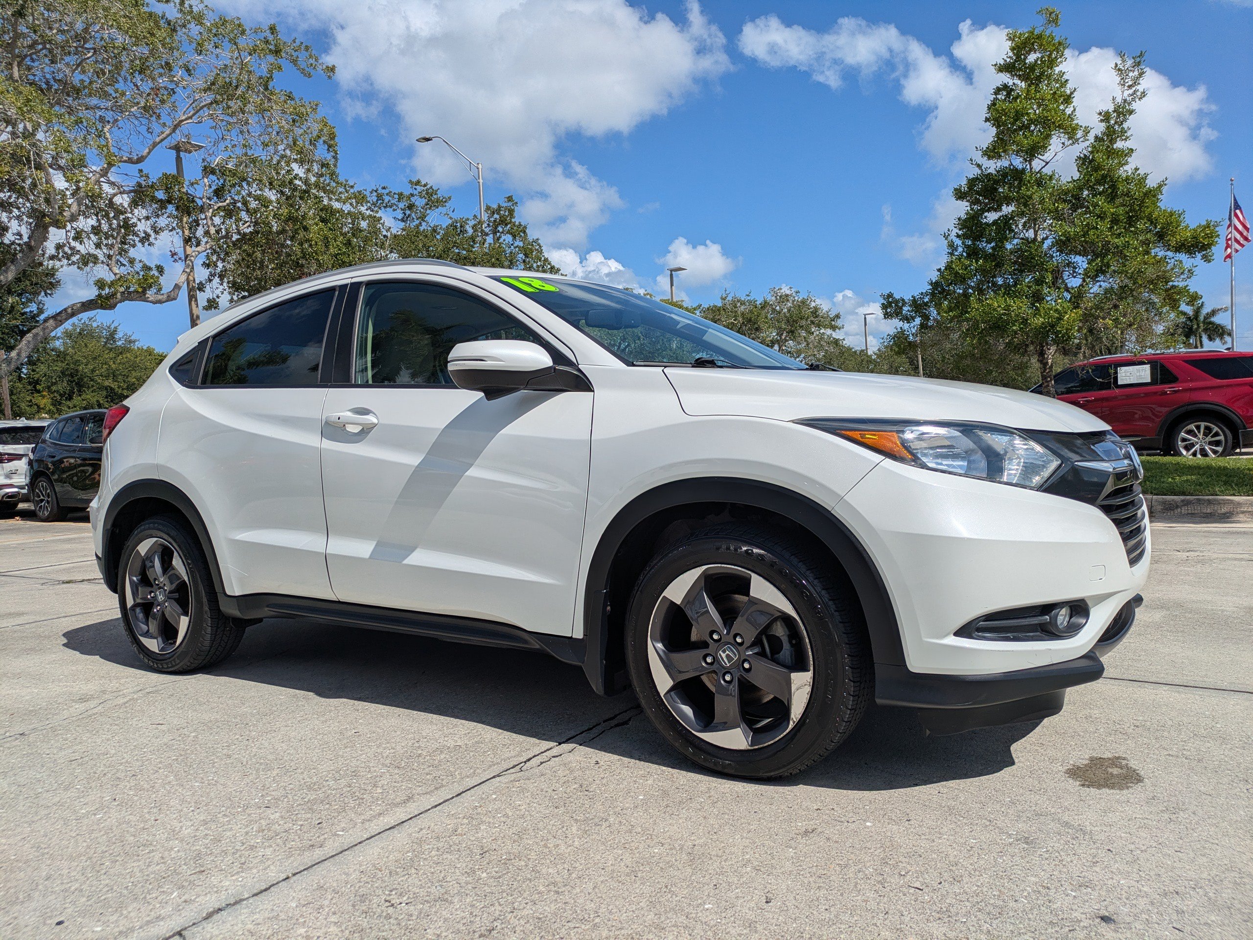 Used 2018 Honda HR-V EX-L image 2