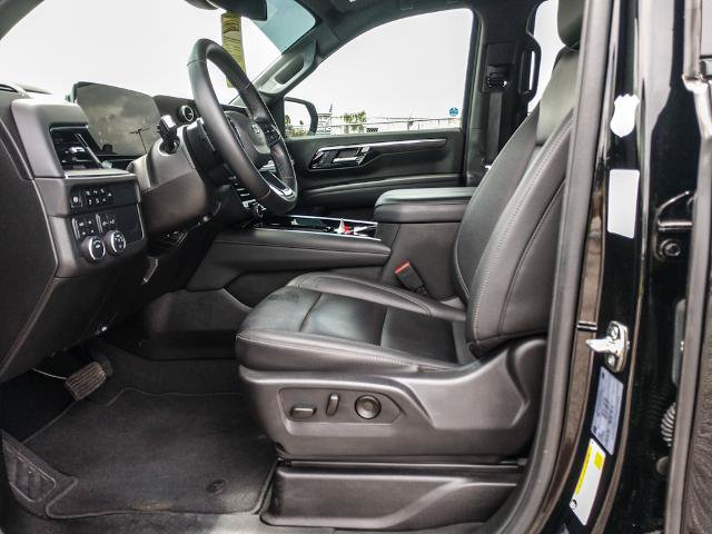 Used 2025 Chevrolet Suburban Z71 AWD/4WD image 11