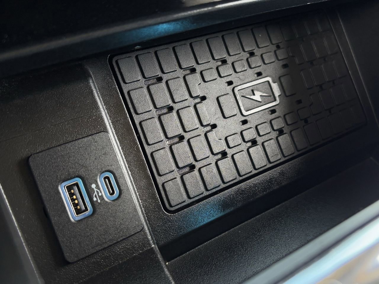 Certified 2024 Ford Expedition XLT image 23