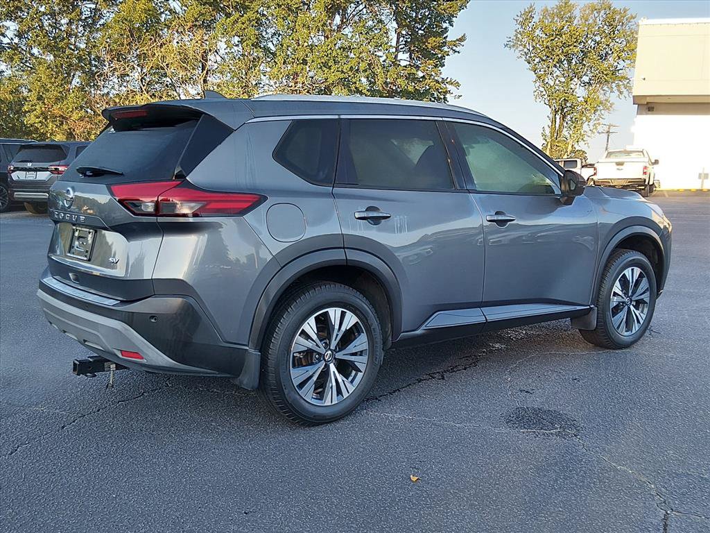Used 2021 Nissan Rogue SV w/ Premium Package FWD image 4