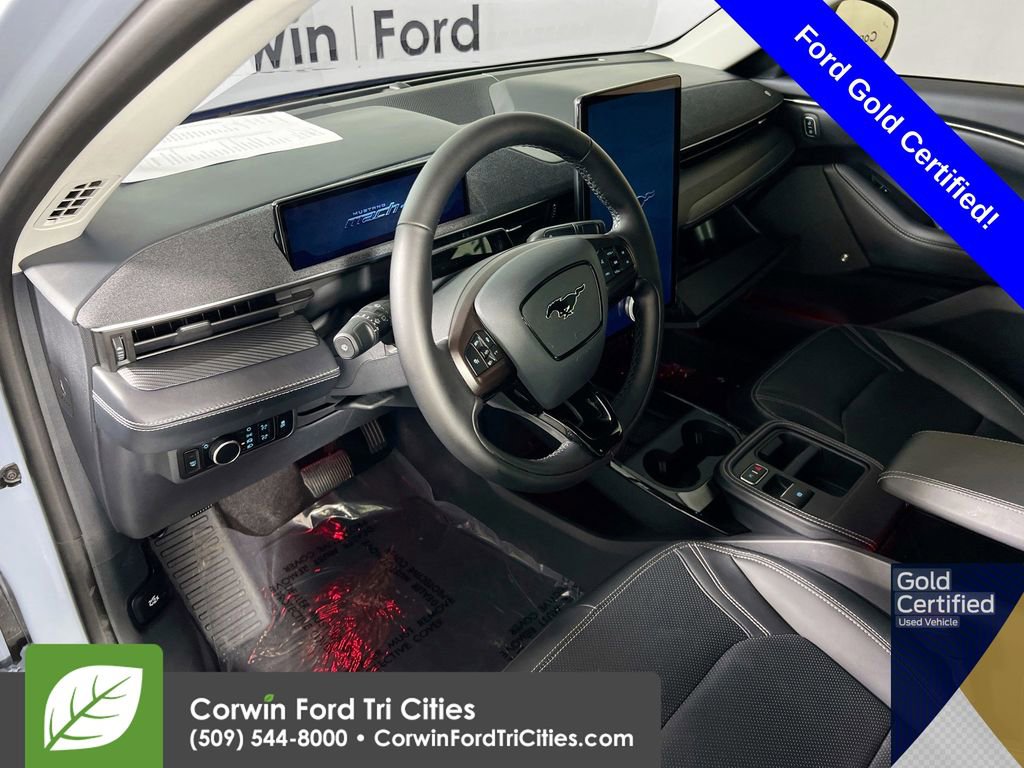 Certified 2025 Ford Mustang Mach-E Premium AWD/4WD image 3